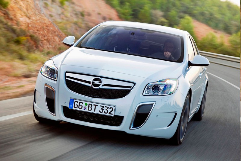 opel_insignia_opc_02_0.jpg